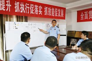 太阳报：伊布圣诞节期间和家人一起在迈阿密海滩享受假期